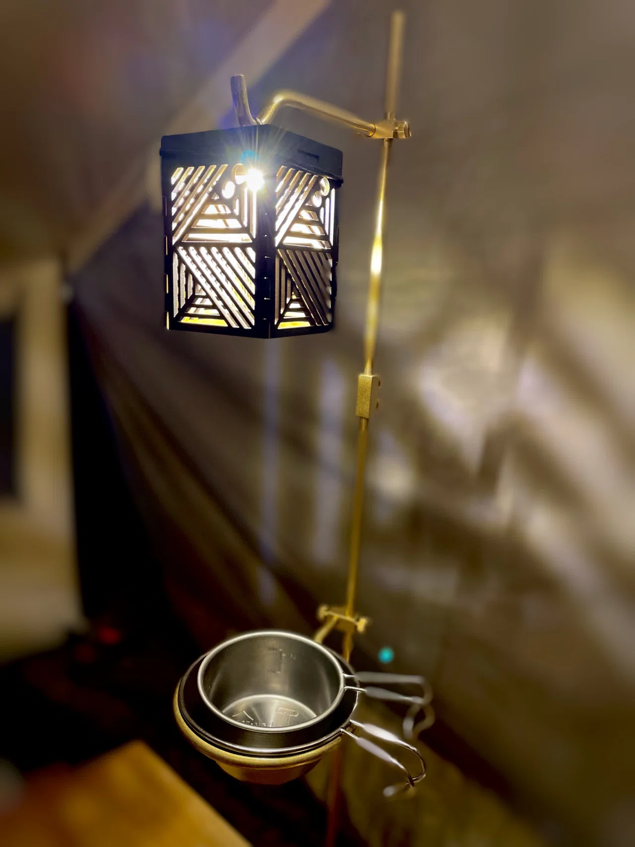 Gear Introduction #12] FEDECA Bar Clamp Lantern Stand｜めがねCAMP