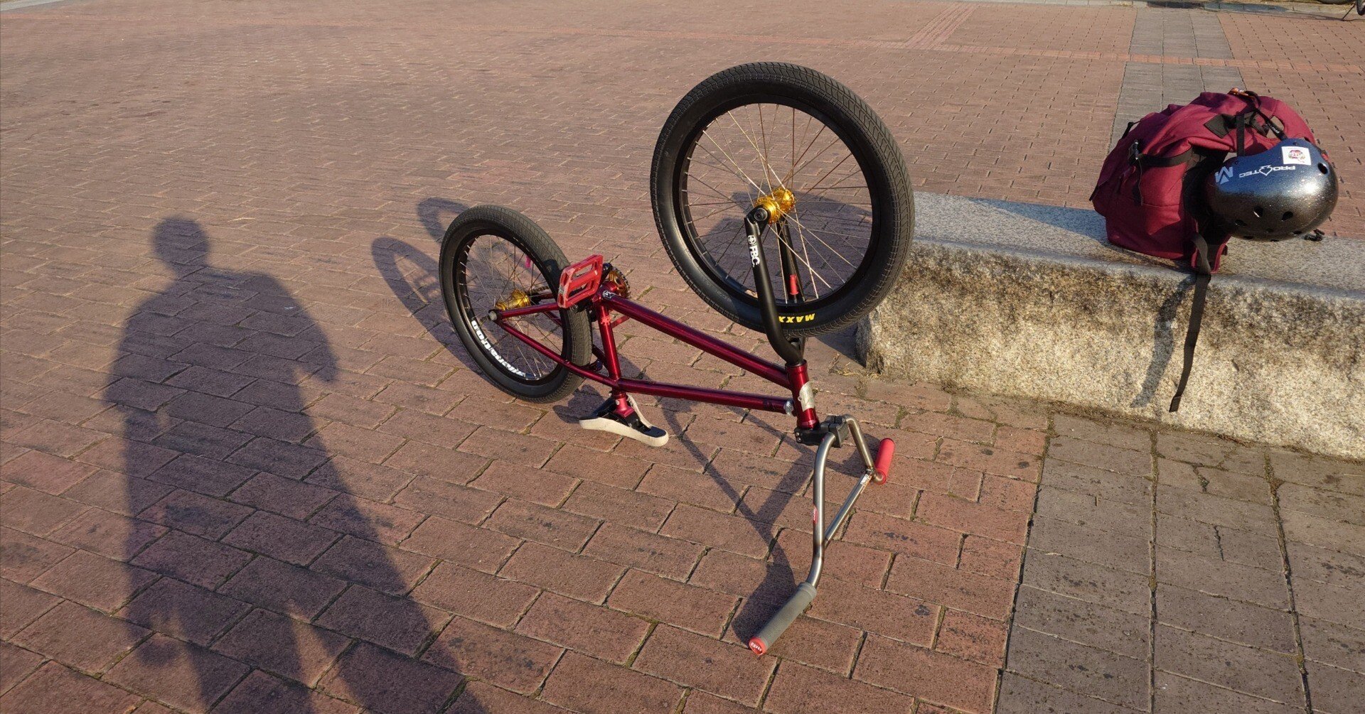 直接取引限定。bmx駐車2台用 マニュアルの練習にも使えます マニュアル