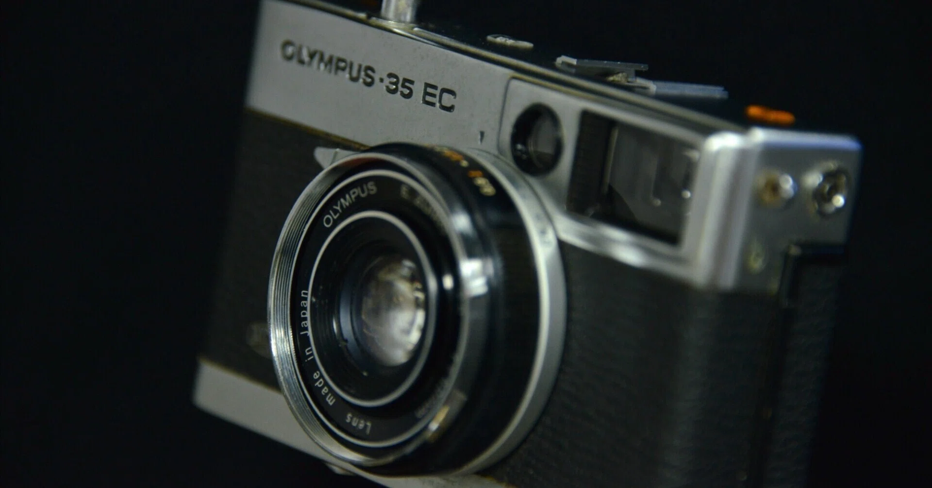 10年昔記事（2013.11）・・・OLD CAMERAがゴロゴロと｜西田親生