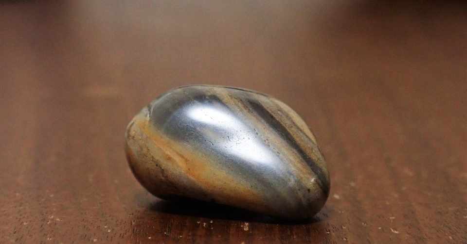 礼文島で拾った石を磨く やまざき にんふぇあ Note