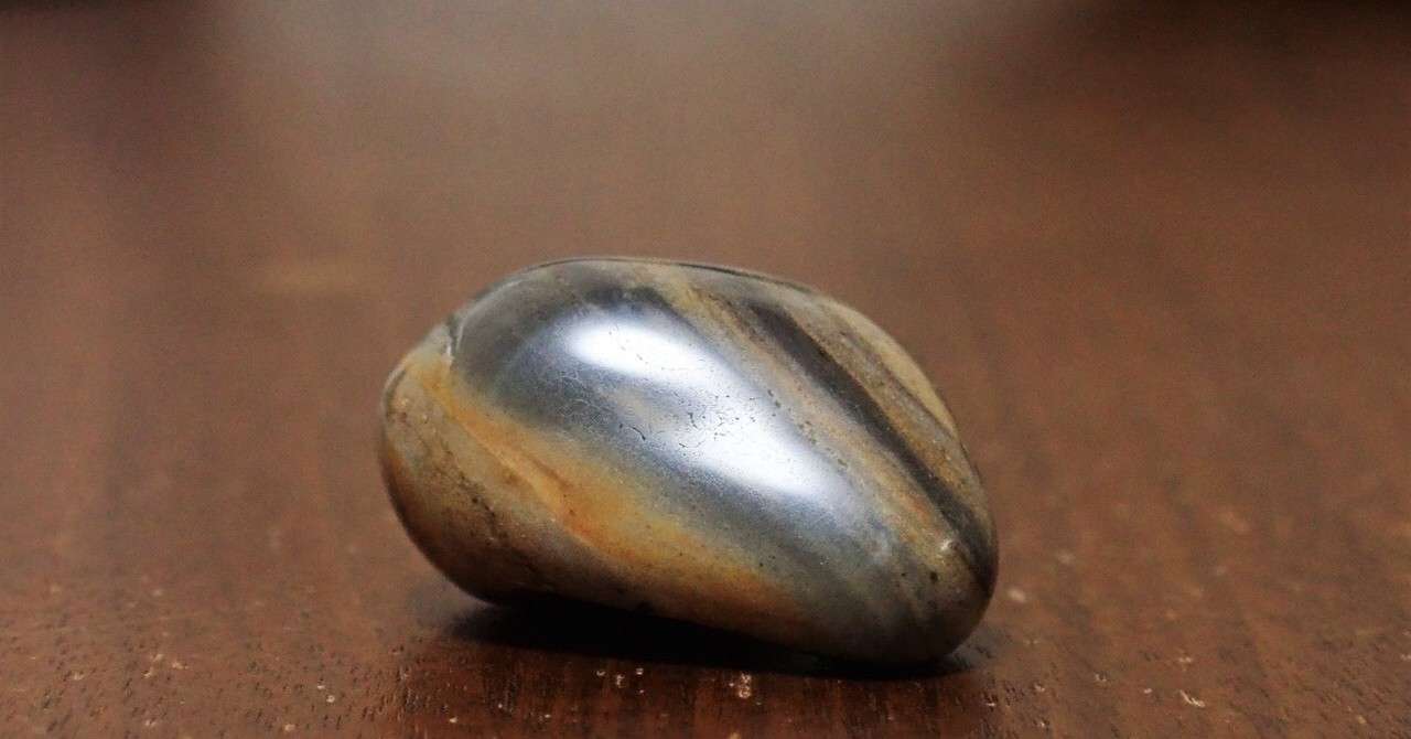 礼文島で拾った石を磨く やまざき にんふぇあ Note