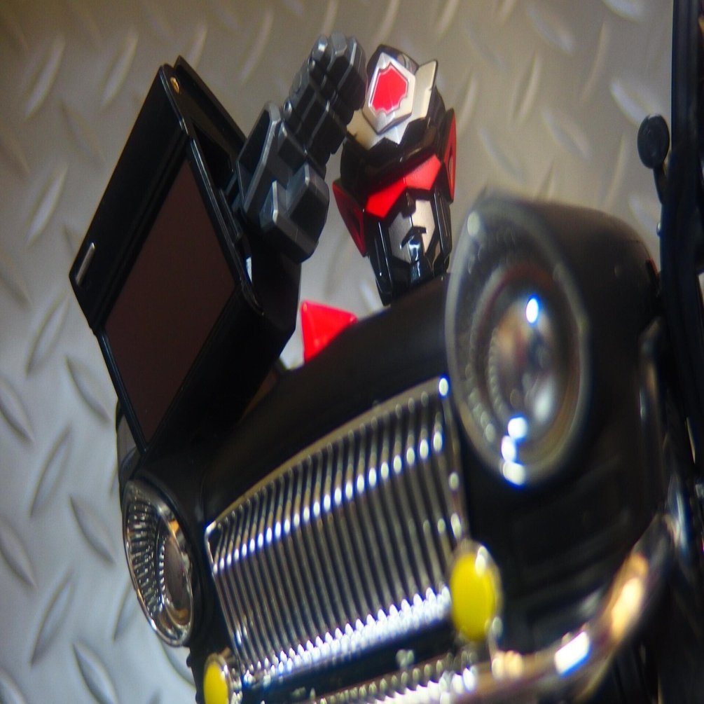 中国玩具][変形ロボ]卓上玩具レビュー221 红旗・ホンチィ※赤旗 CA770