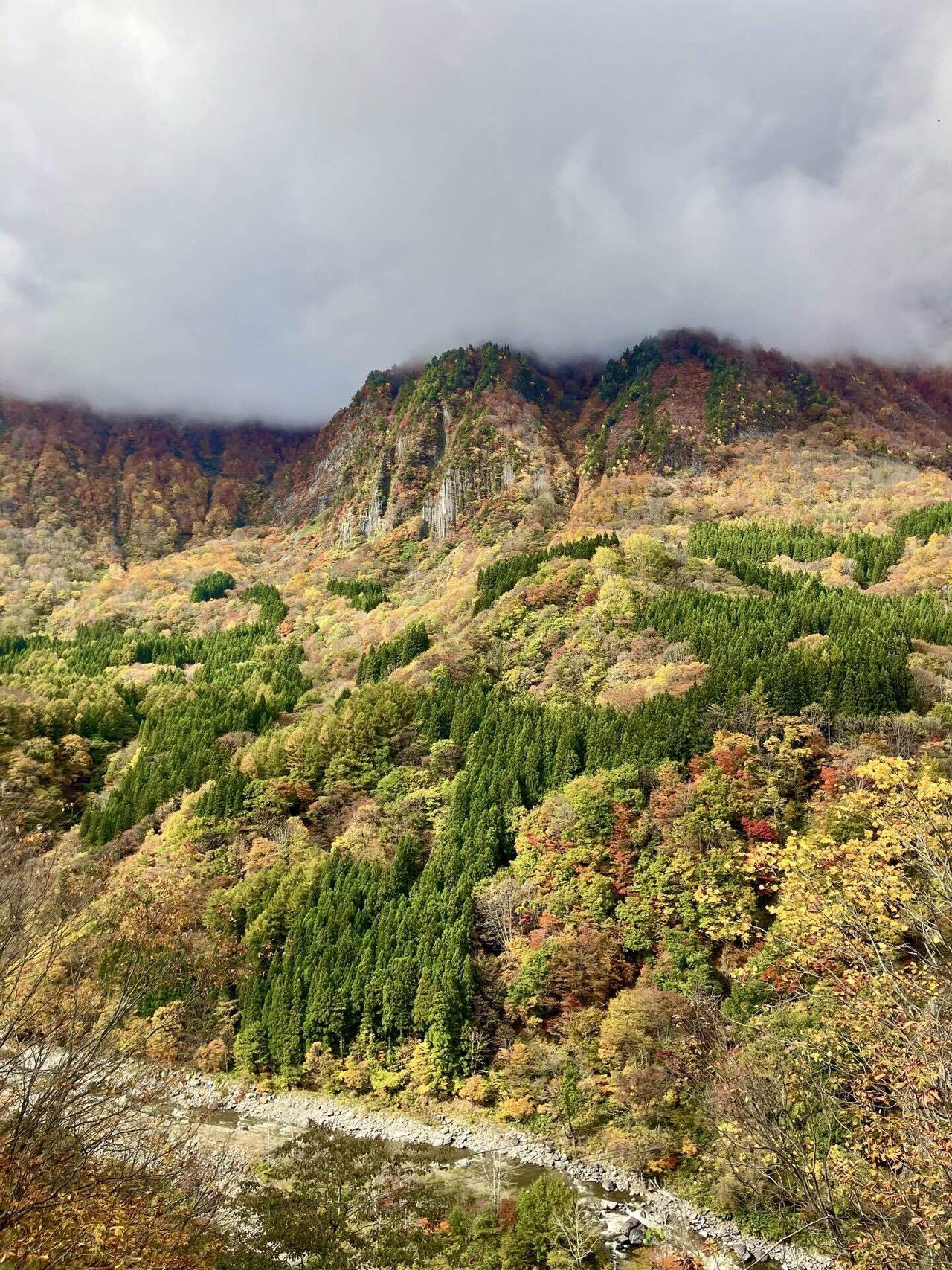 越後妻有を訪れました～秋の秋山郷～｜てっさん