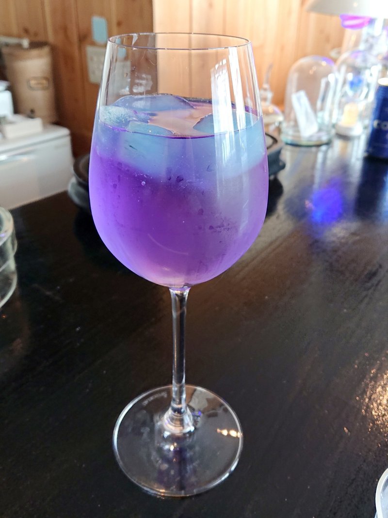 鉱物の美しさと楽しさを教えてくれるバーが誕生 西荻窪 鉱物アソビ 鉱物bar 6 5newopen じょいっこ Note 鉱物の美しさと楽しさを教えてくれるバーが誕生 西荻窪 鉱物アソビ 鉱物bar 6 5newopen じょいっこ Note