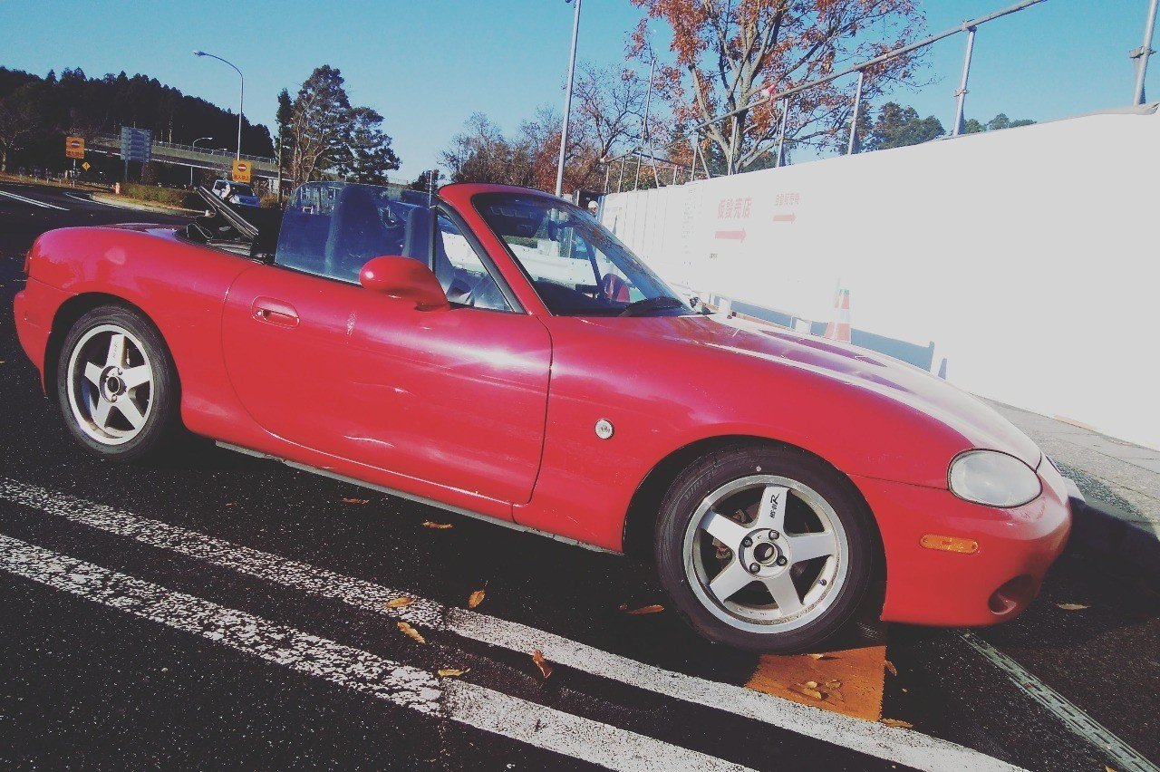 戦った後のようなボロボロの車に乗る理由 Hana Note