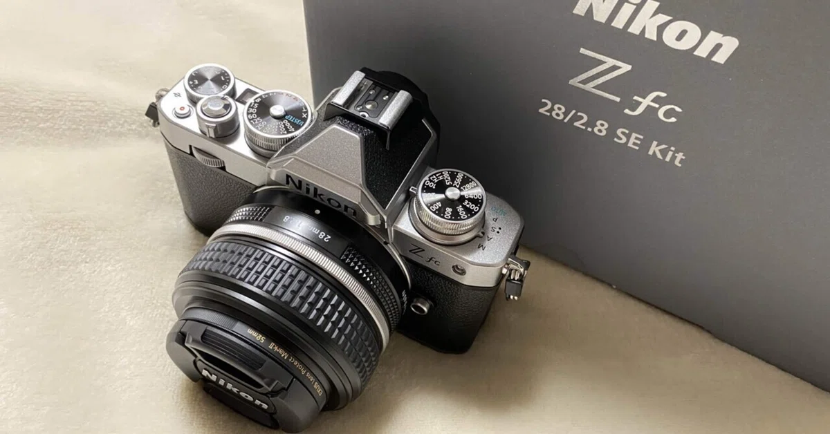 Zfc購入しました‼️とオールドレンズと写真と私｜Aki Yamaki