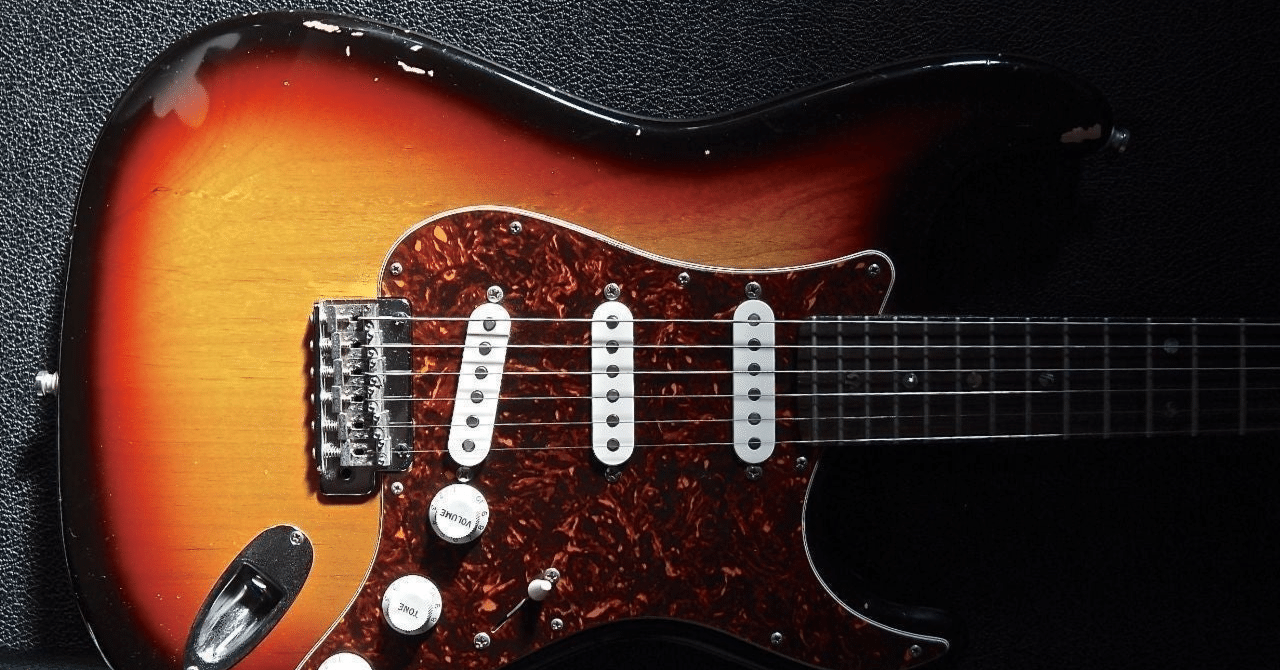 Fender ストラトキャスター 音抜け抜群！弾きやすい！ 弦楽器