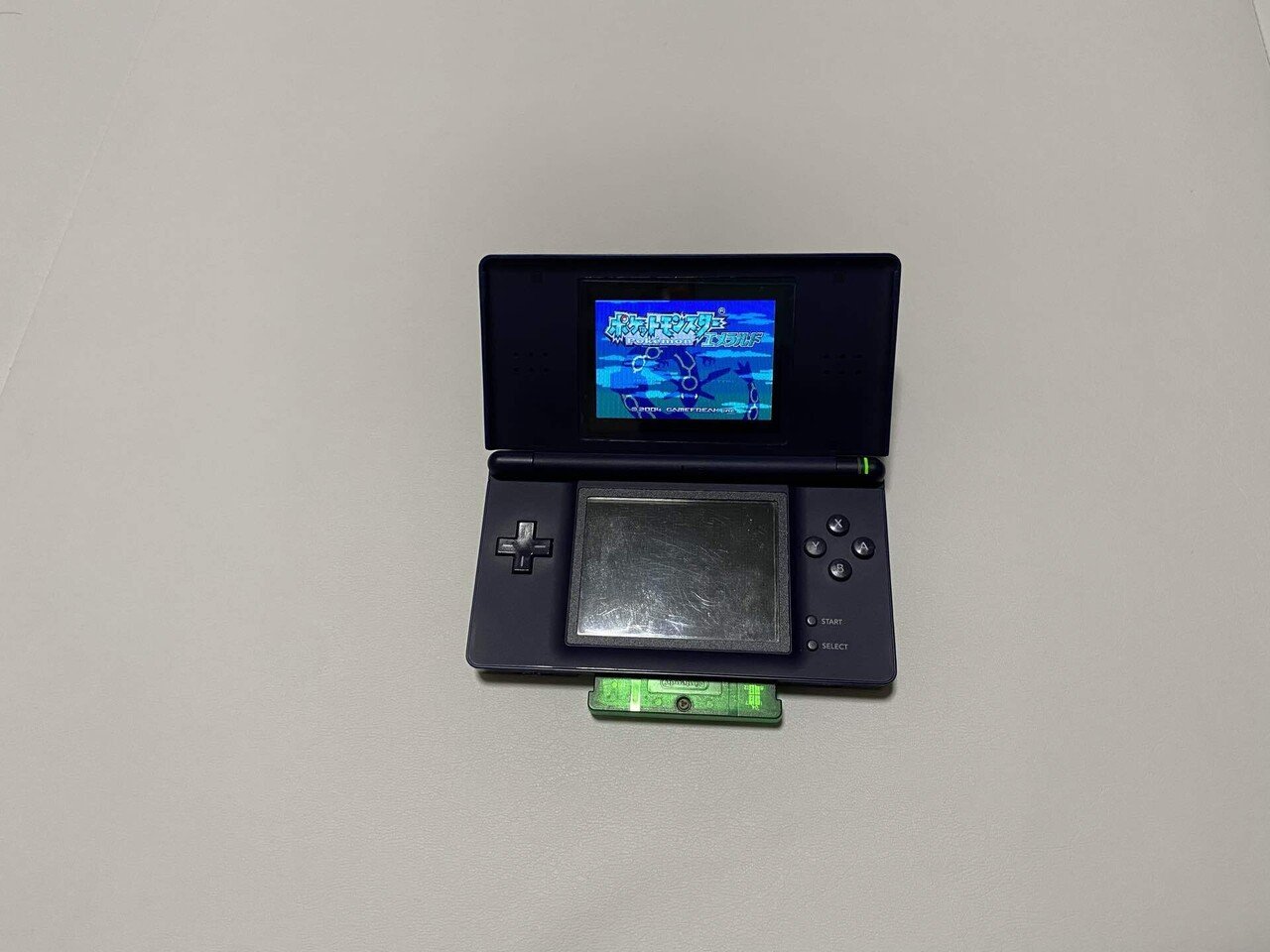 僕はゲームボーイミクロを我慢するためにDSでアドバンスのゲーム