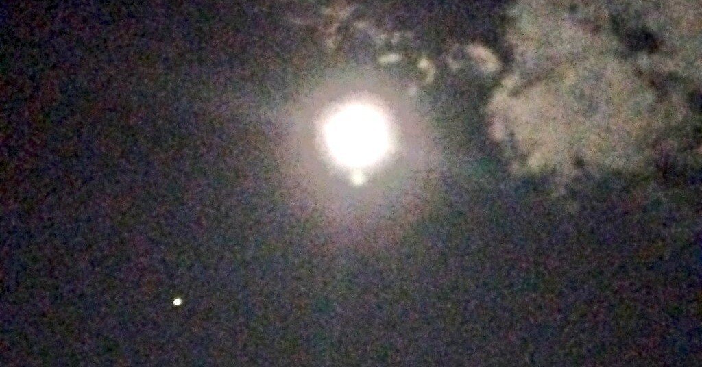 本物の木星は実際、夜空でどのくらい輝いているのか？】コン