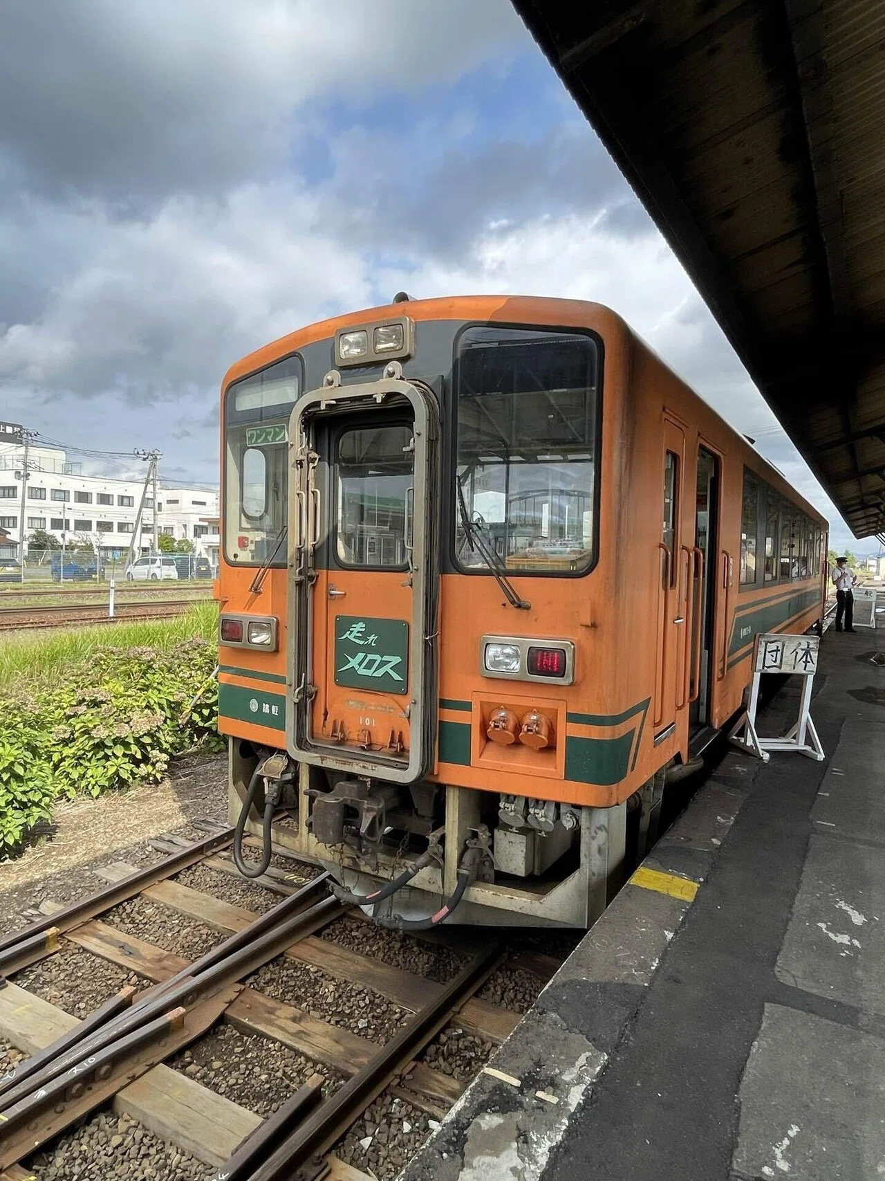 東北旅5 五能線で弘前から秋田へ。津軽鉄道・太宰に寄り道、深浦で走る