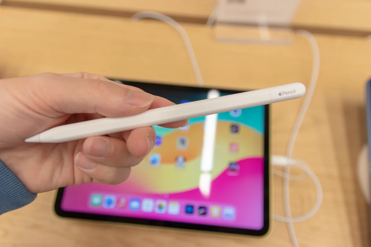 Apple Pencil(USB-C)お触りレポ / サンデーAFJ 2023年11月19日号|虎豆 Apple Pencil(USB-C)お触りレポ / サンデーAFJ 2023年11月19日号|虎豆