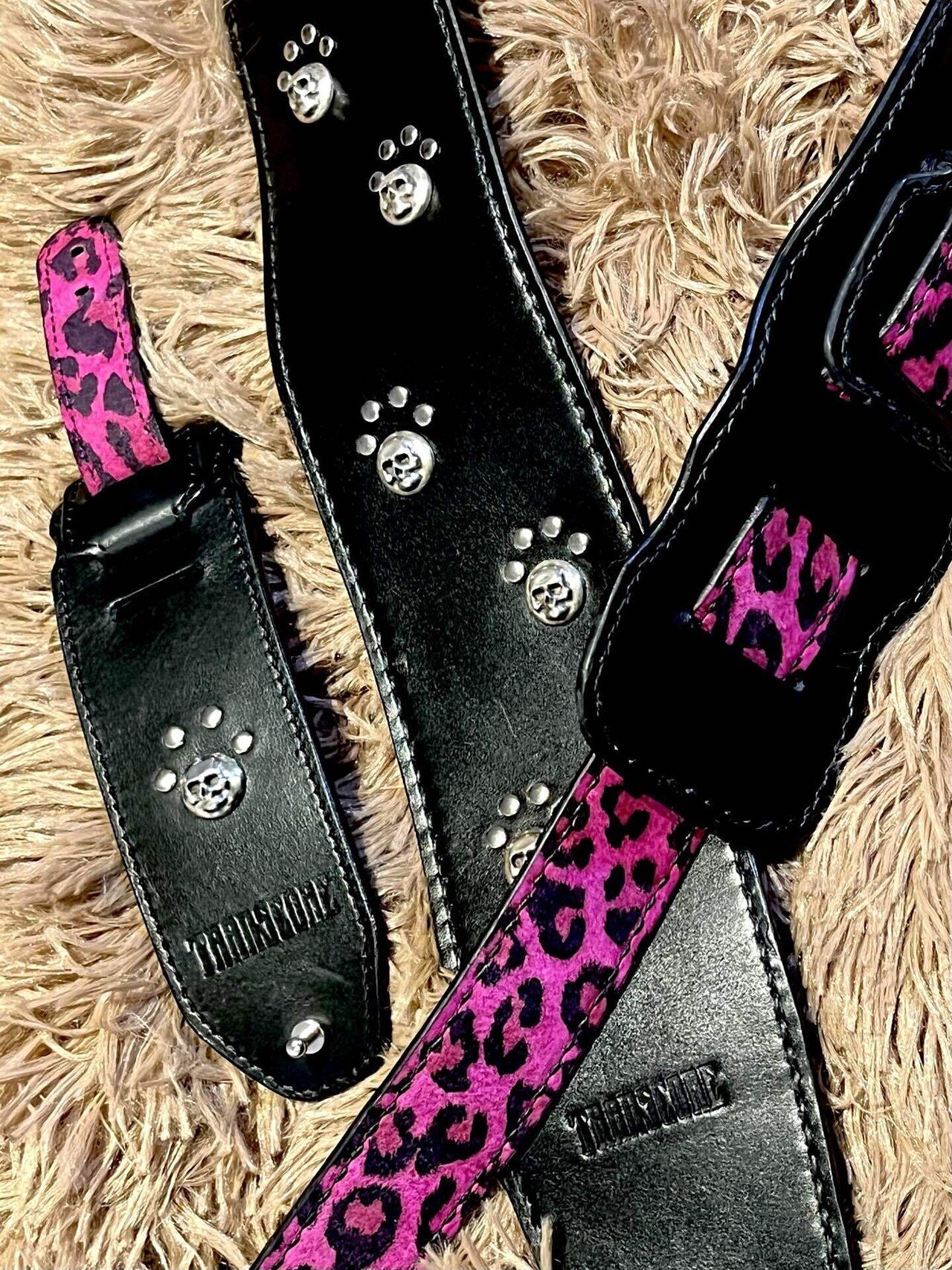 ネコと銀と革のリストバンド｜黒柳 能生 公式note