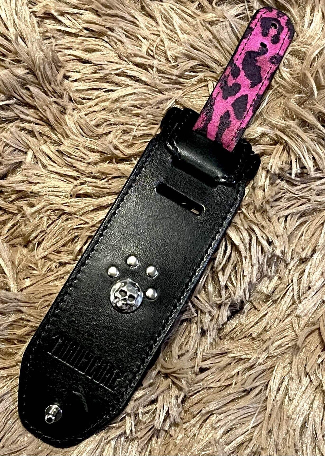 ネコと銀と革のリストバンド｜黒柳 能生 公式note