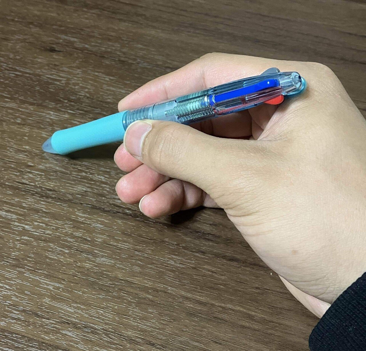 アクロジェット ボールペン「アクロボール」と「ジェットストリーム」の書き心地