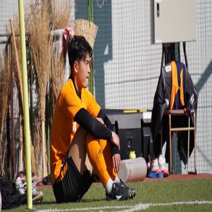 肌触りがいい 廊下の歩き方」 舟崎歩武｜中央大学学友会サッカー部[公式] 3年 ウェア