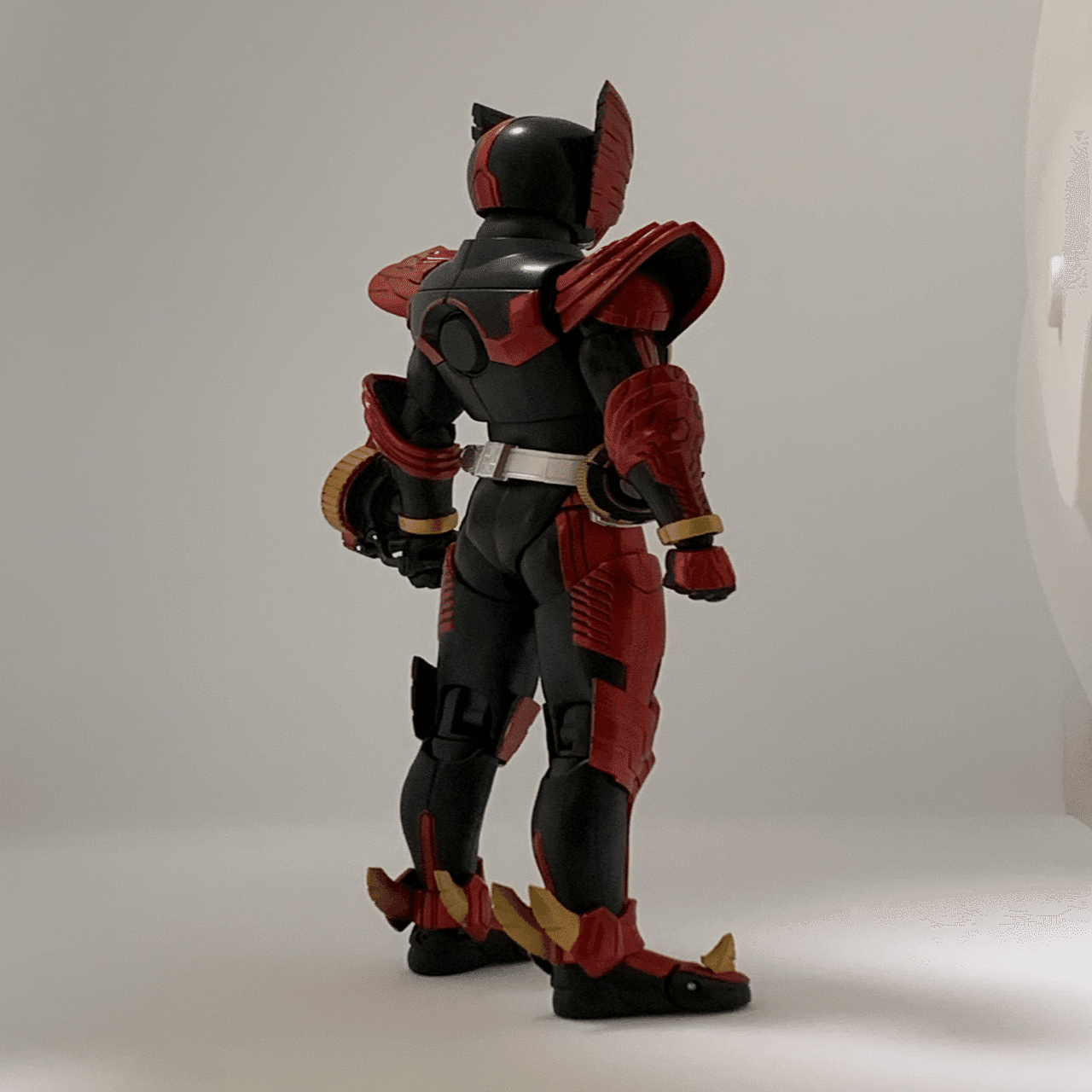 S.H.figuarts 仮面ライダーオーズタジャドルコンボ(最終回Ver