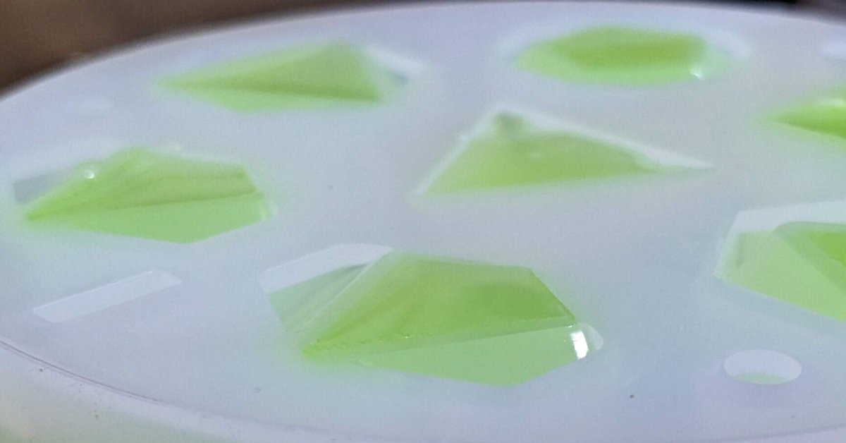 ぽろん様《レジン商品9点》 （ハンドメイドダイスをレジン液で作る  