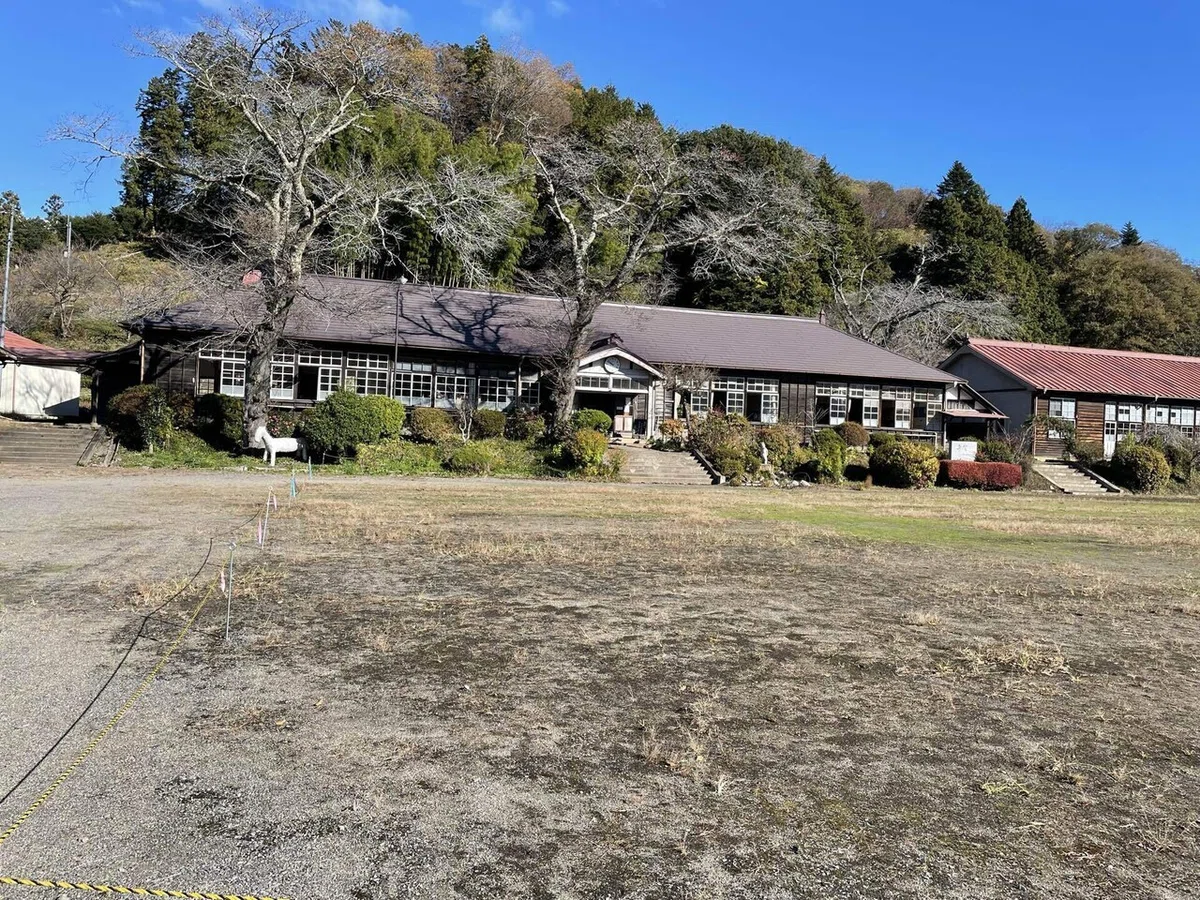 廃校へ行ったらエモ以上の“なにか”があった｜つづく