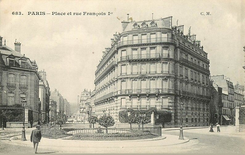 パリ8区】 シャンゼリゼ大通り裏のFrançois 1er広場