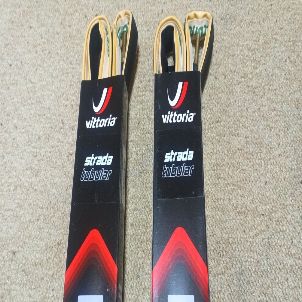 ロードバイク： チューブラータイヤのリムセメントによる接着について