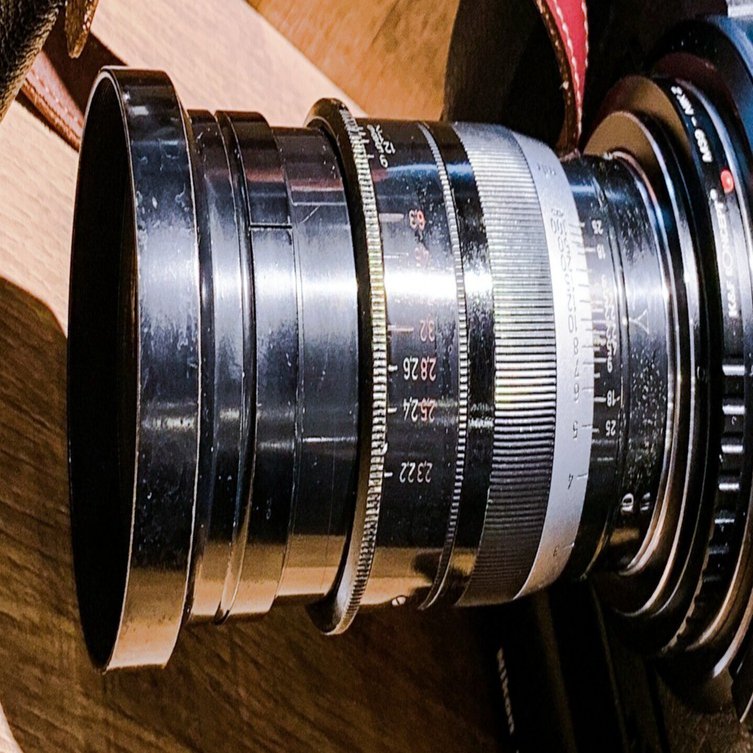 カメラ＃5】 ライカ手にしたなら、これデフォでしょ！… Leitz Thambar