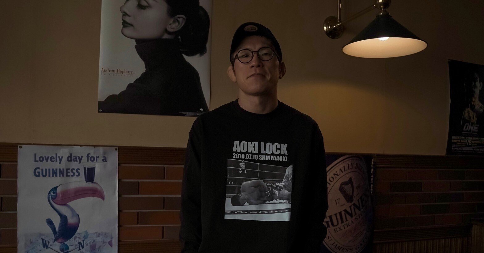 直筆サイン入りポストカード　青木真也“AOKI LOCK“アオキロック Tシャツ sddefault.jpg