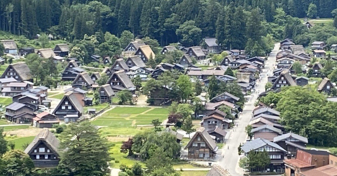 岐阜の白川郷！ 白川郷合掌造り集落 11月29日 初雪❄️ 岐阜県内は29日(金)、飛騨地方