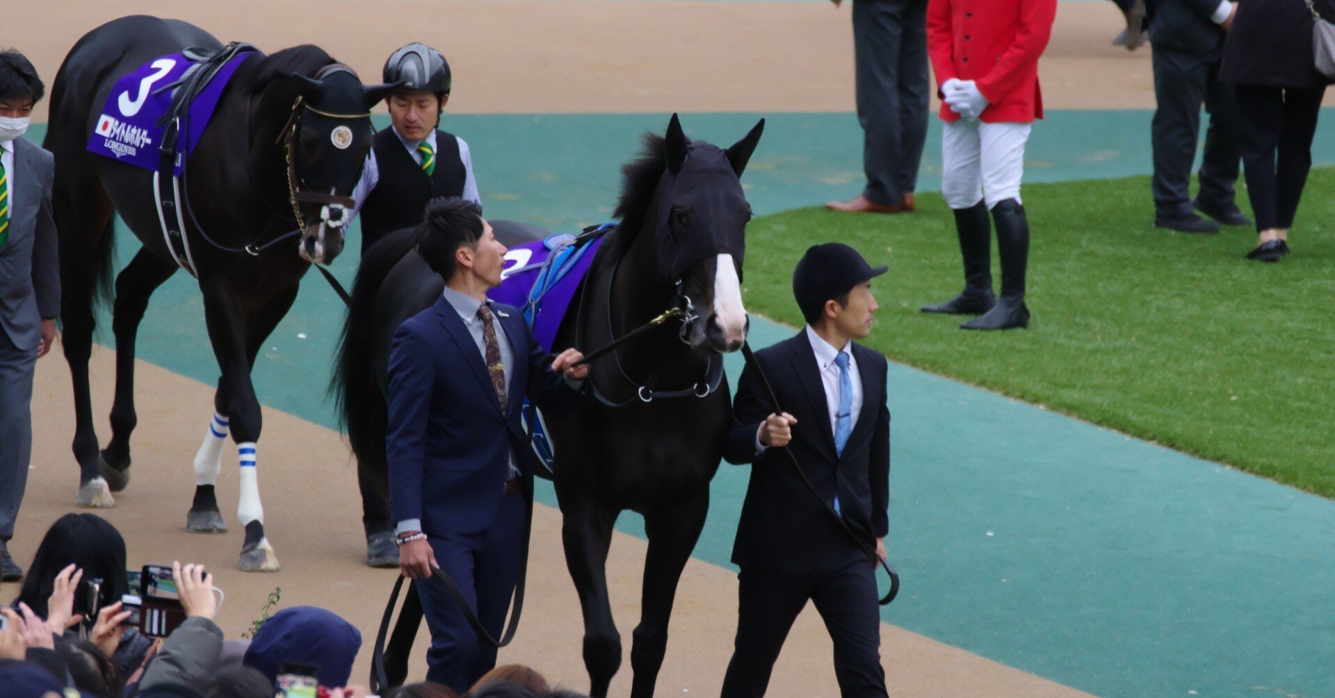 人気の競走馬を撮りにジャパンカップ2023へ行った話｜VINCENT2GB