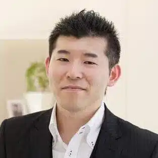 三室 亜生
