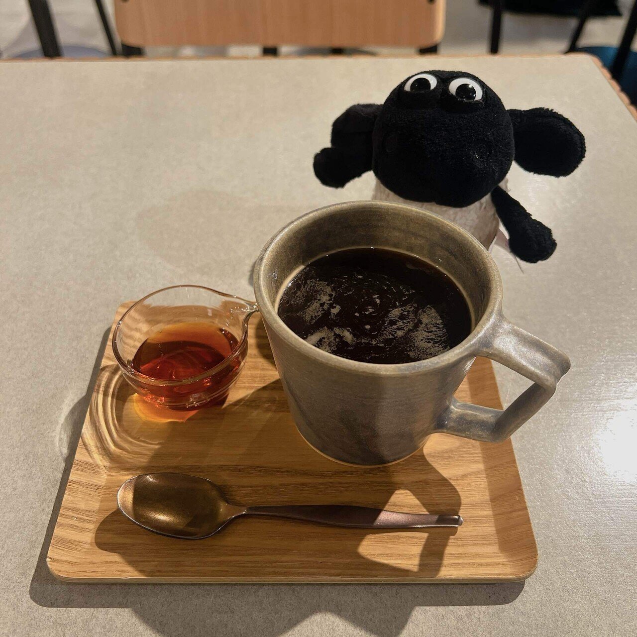 アニッシュ・カプーア「奪われた自由への眼差し＿監視社会の未来」を見