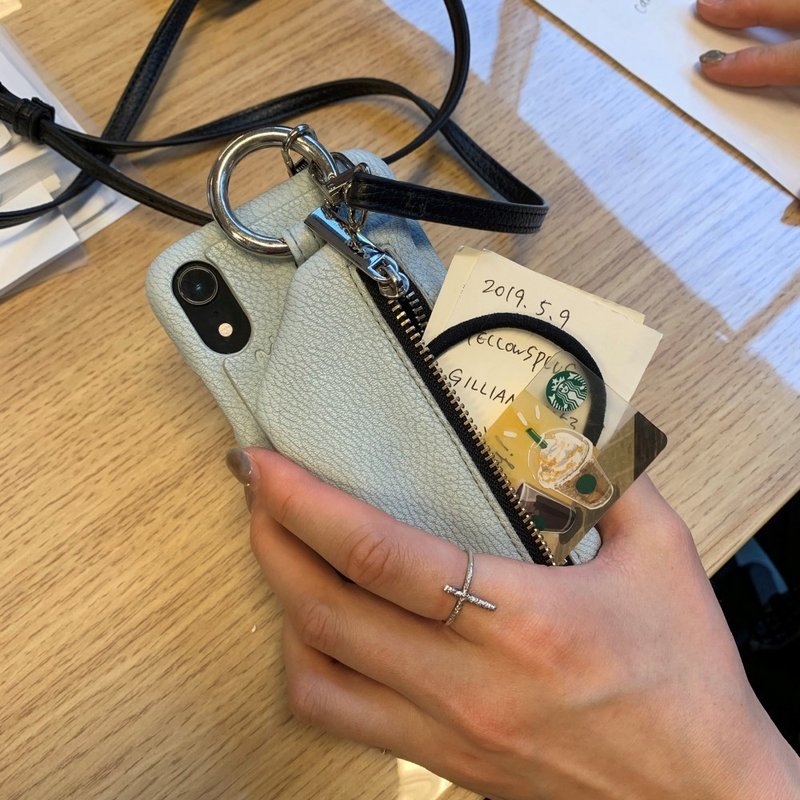 Ajew Staffのiphoneケース事情 Ajew Official Note