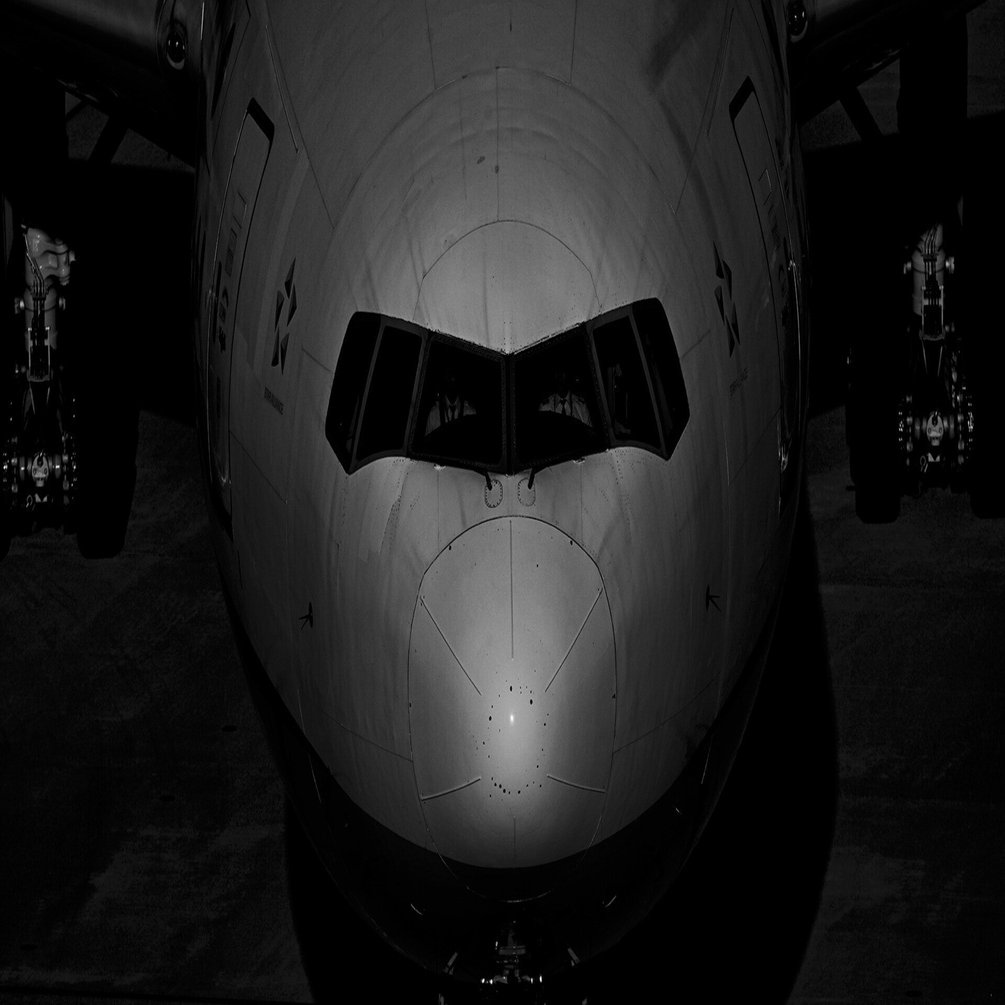 B777の正面顔｜ただのフォトグラファーでは終わらない | 航空写真家