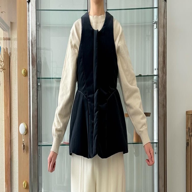 【専用】tenne handcrafted modern ベルベット中綿ベスト TENNE HANDCRAFTED MODERN 中綿ベスト | Vie