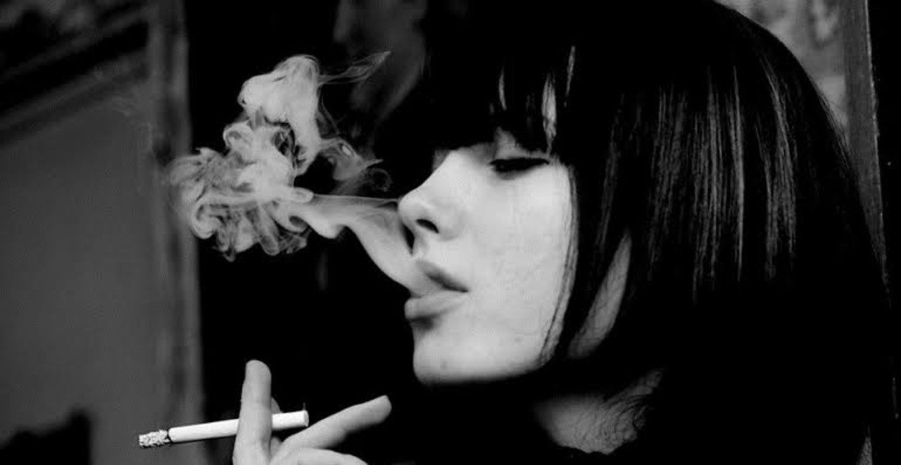 誰でも 一度は たばこ で何かを書いてみたいと思うでしょう Moon Note