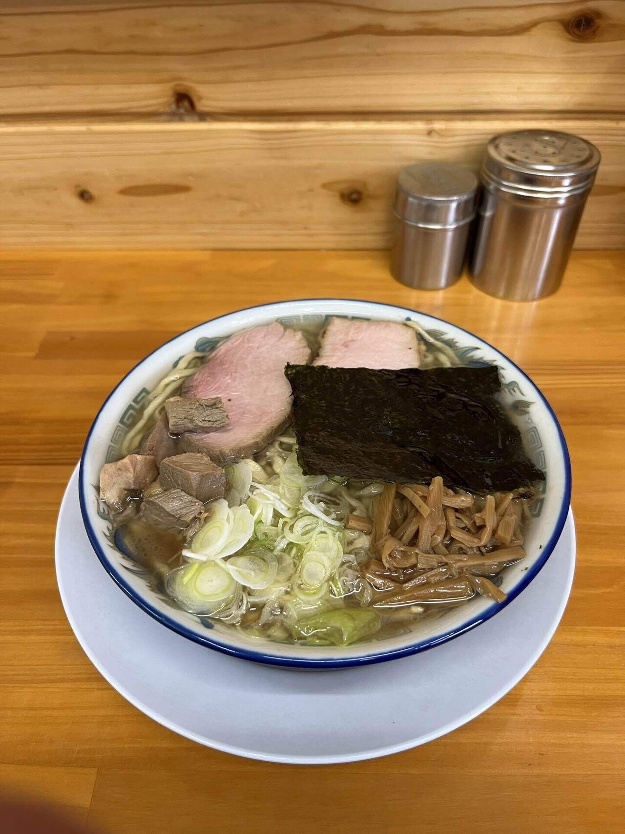 ケンちゃんラーメン ケンちゃんラーメン本店＠山形県酒田市にて中華そばをオーダー