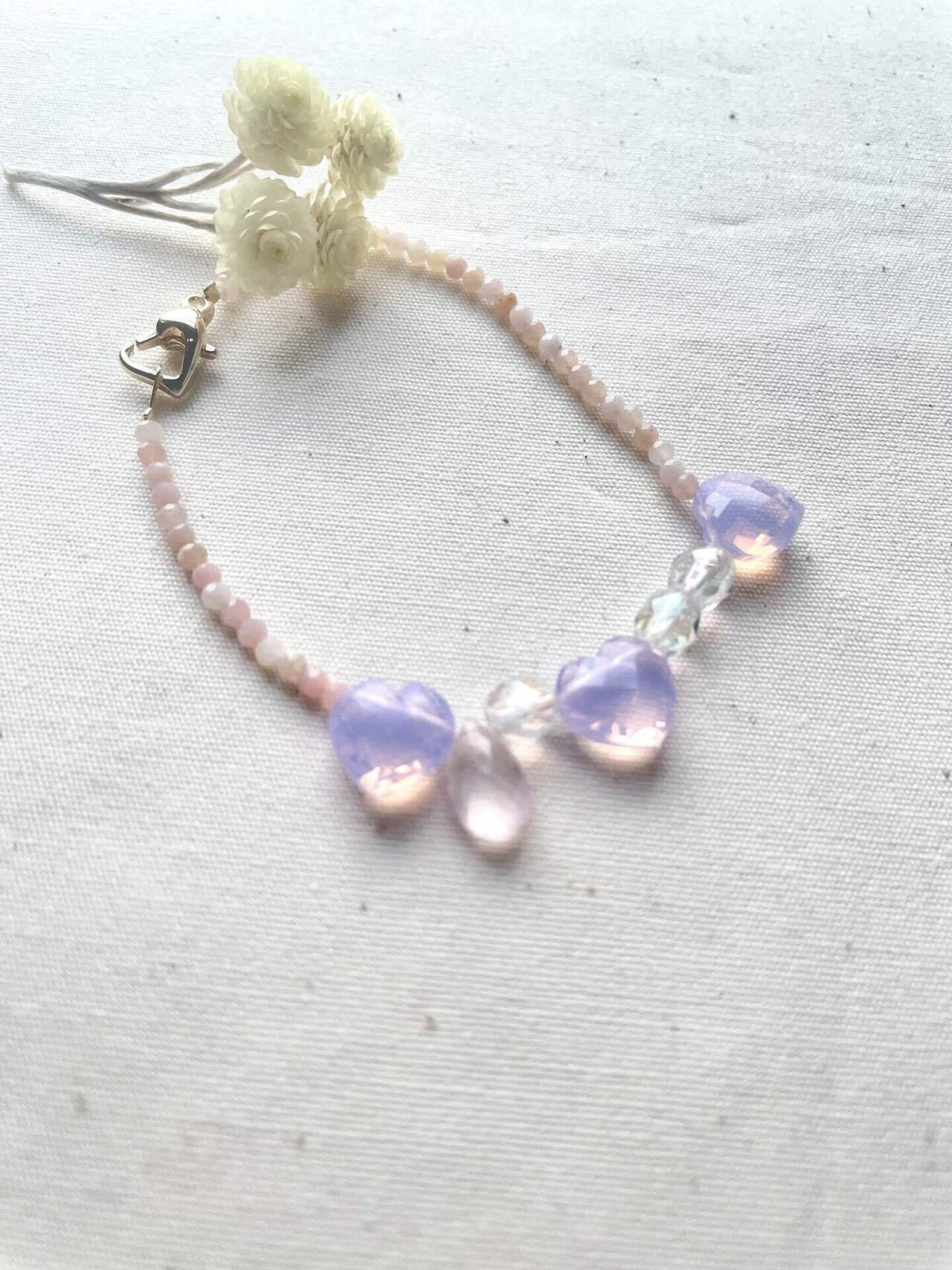 そういえば、今年はハートの形が見えるダウンを着ている人を良く見るなーと、夜食べたイチゴは、二股？と言ったら、ハート型って言ってくれる💢とオコラ