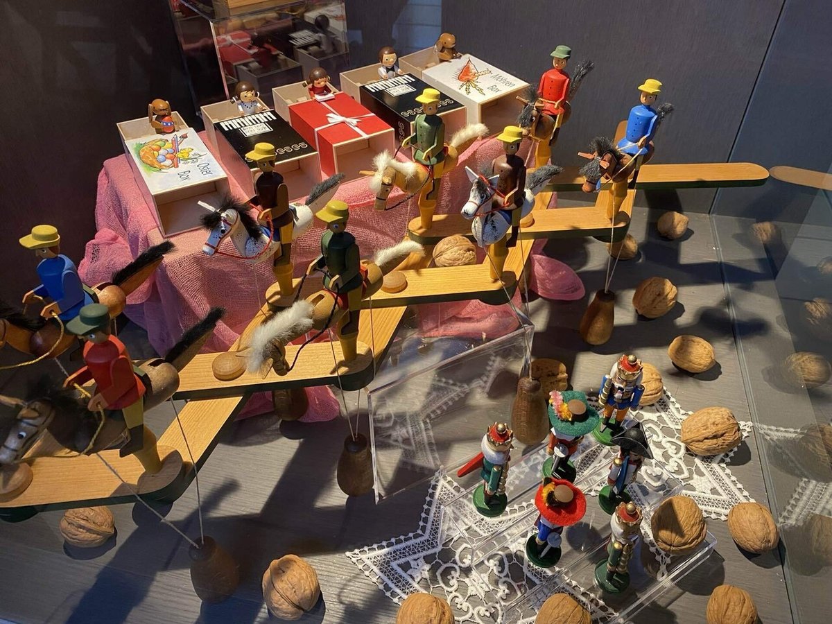 ドイツエルツ地方のミニチュア（エルツおもちゃ博物館）｜ゆきだるま  