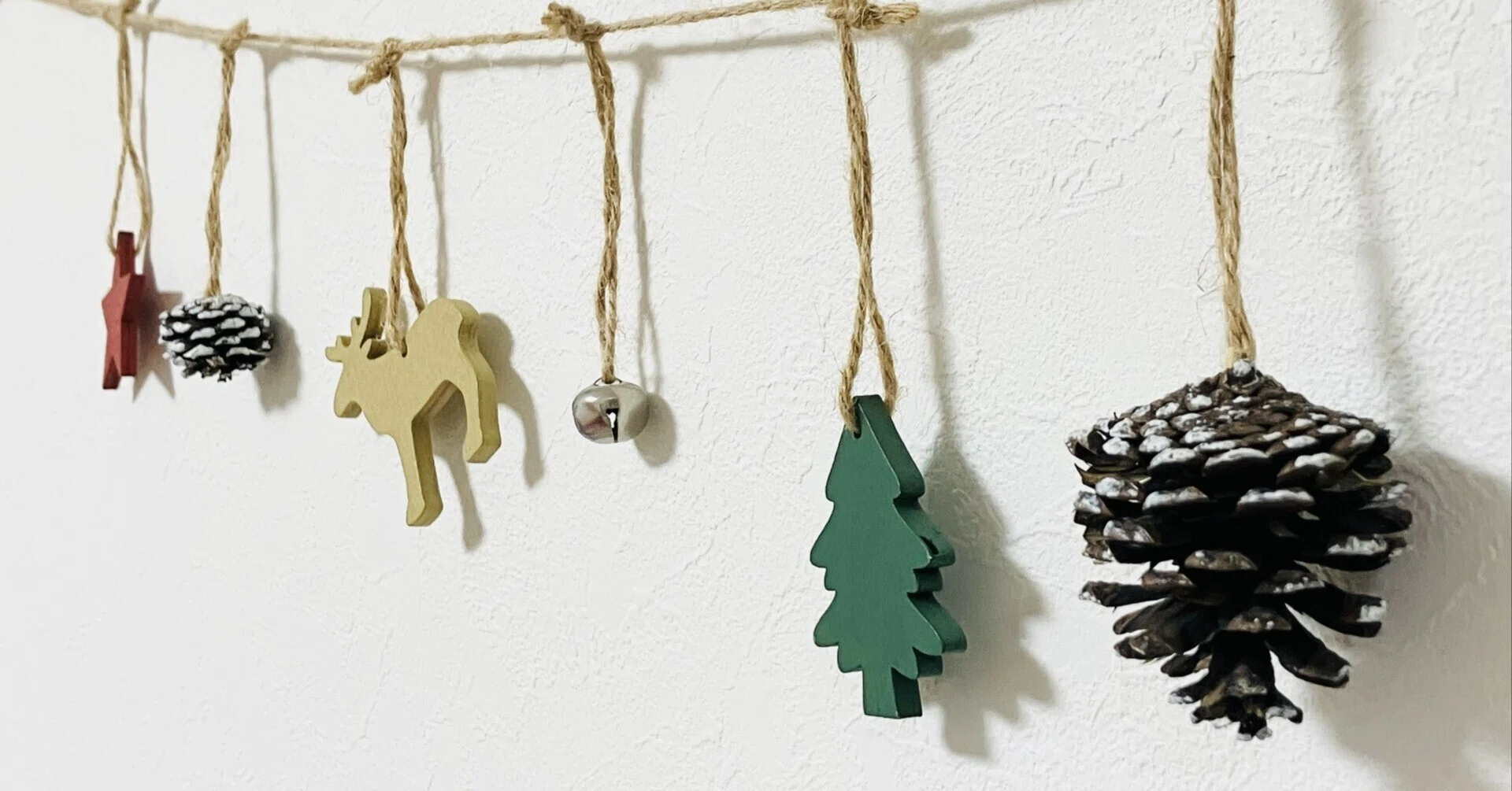クリスマスガーランドを手作り！身近な素材で作るアイディアを紹介