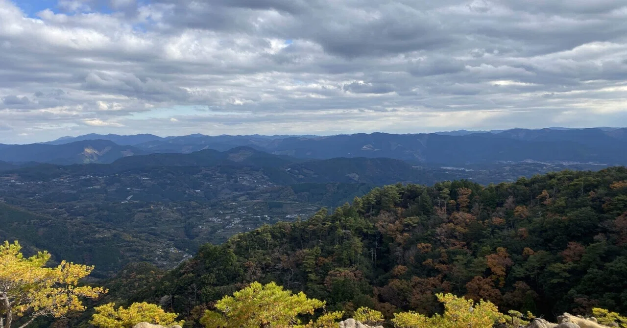 麓に奇石群と不動の滝 高尾山｜mountain go