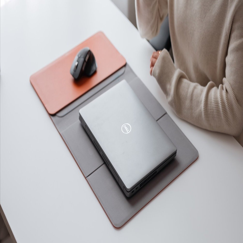 ワークスペースを持ち歩く ノートPCケースが小さなオフィスになった話