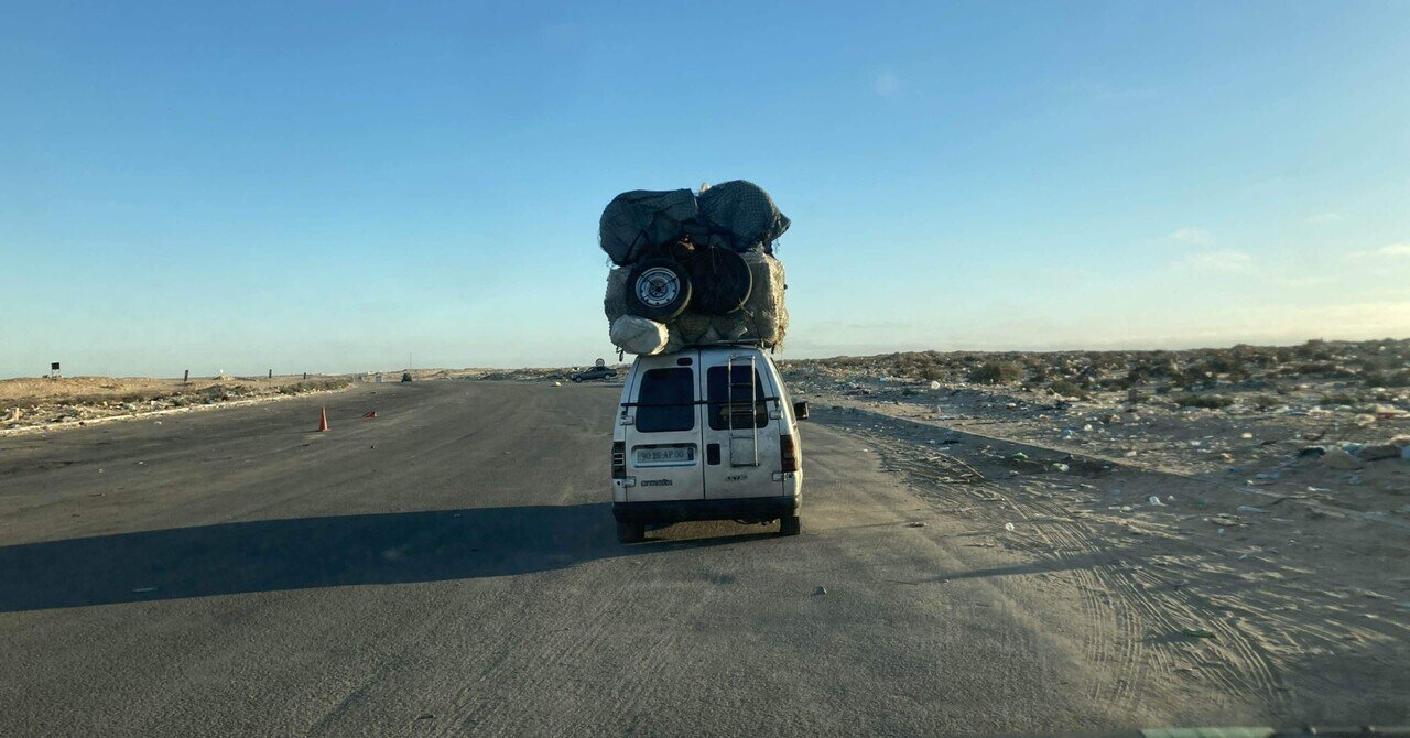 地雷原を通ってモーリタニア入国しカオスのヌアディブへ。検問所横で満点の星を見ながら車中泊(2023年12月3日)｜まよりこ@車で西アフリカ南下中