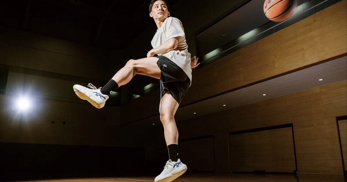 河村選手着用のバスケシューズ「UNPRE ARS LOW 2」12/14全国発売