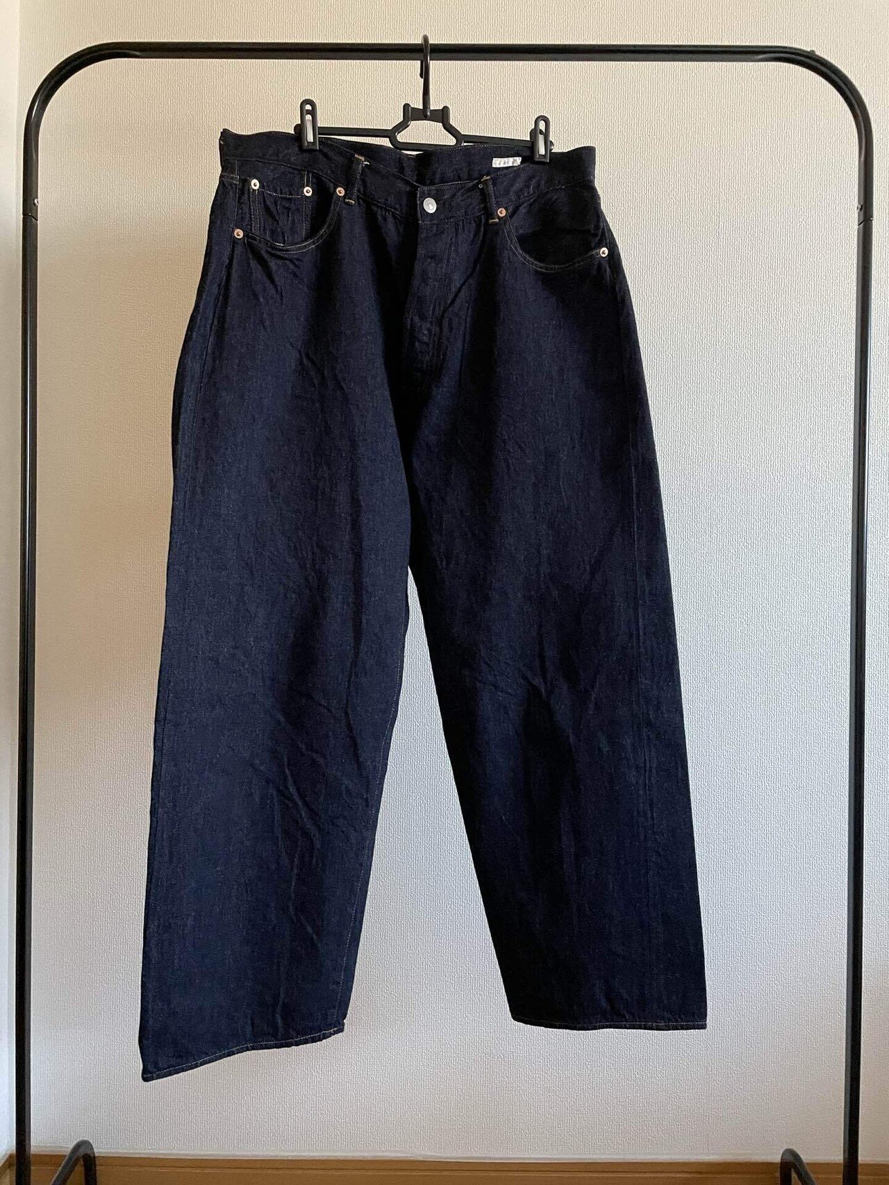 素人が深掘り】COMOLIのデニム5Pパンツ(NAVY)。モデルとなった 素人が深掘り】COMOLIのデニム5Pパンツ(NAVY)。モデルとなった