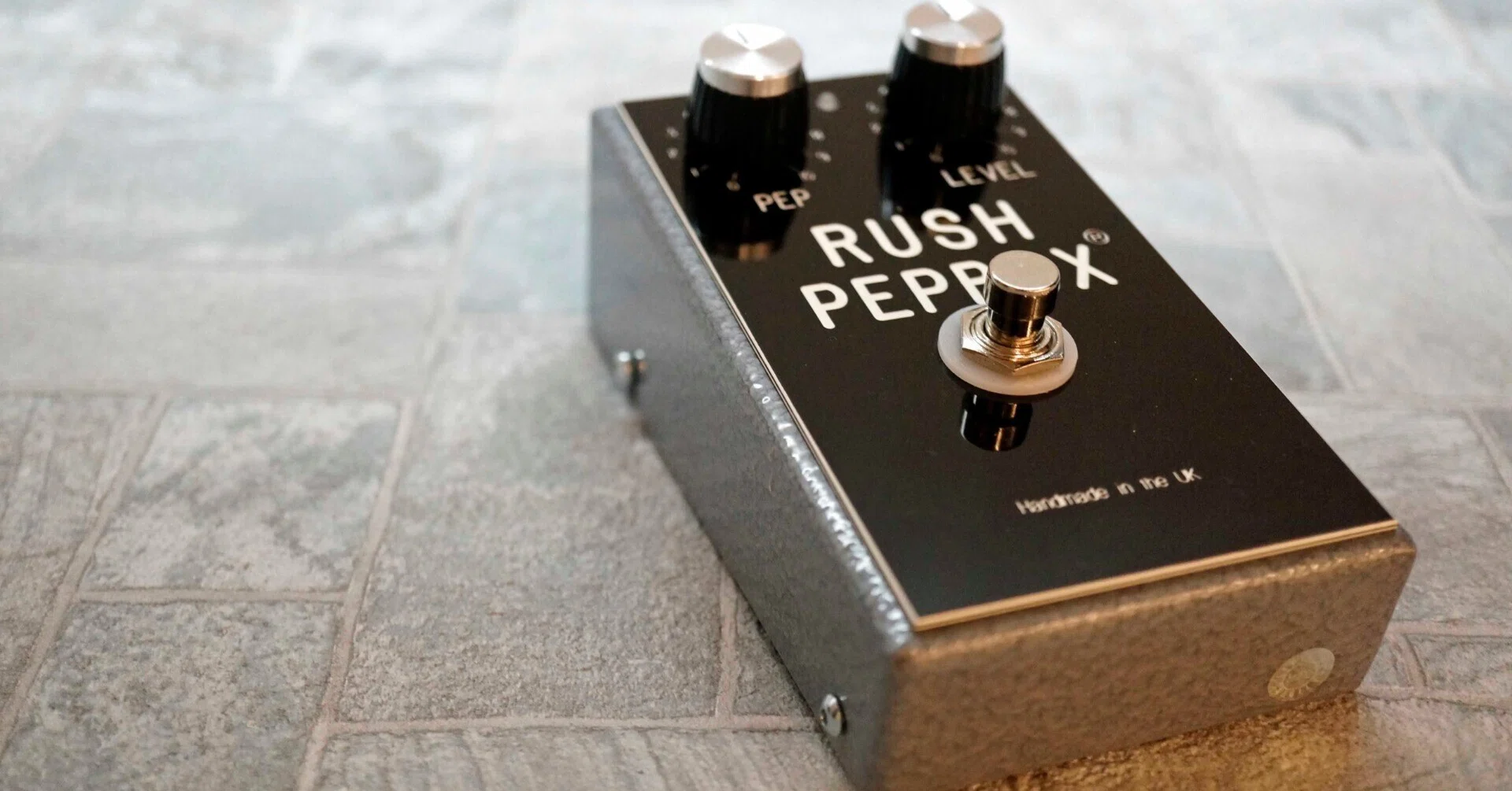 60年代伝説のファズ、RUSH PEPBOX正当後継モデル、RUSHAMPS PEPBOX 2.0