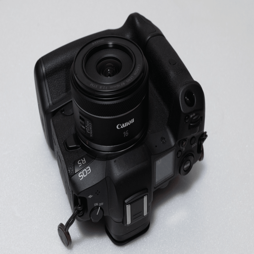 RF16mm F2.8 STM｜Shun