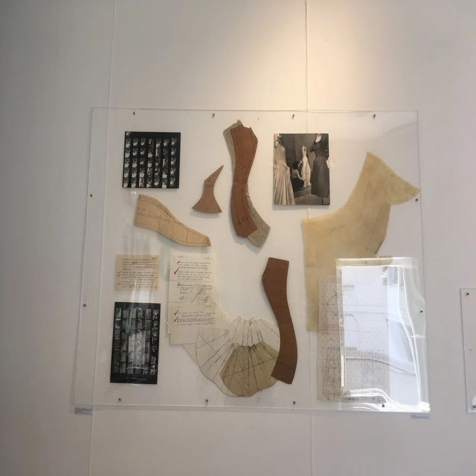 20世紀のモードを牽引したデザイナー、チャールズ・ジェームズの特別展