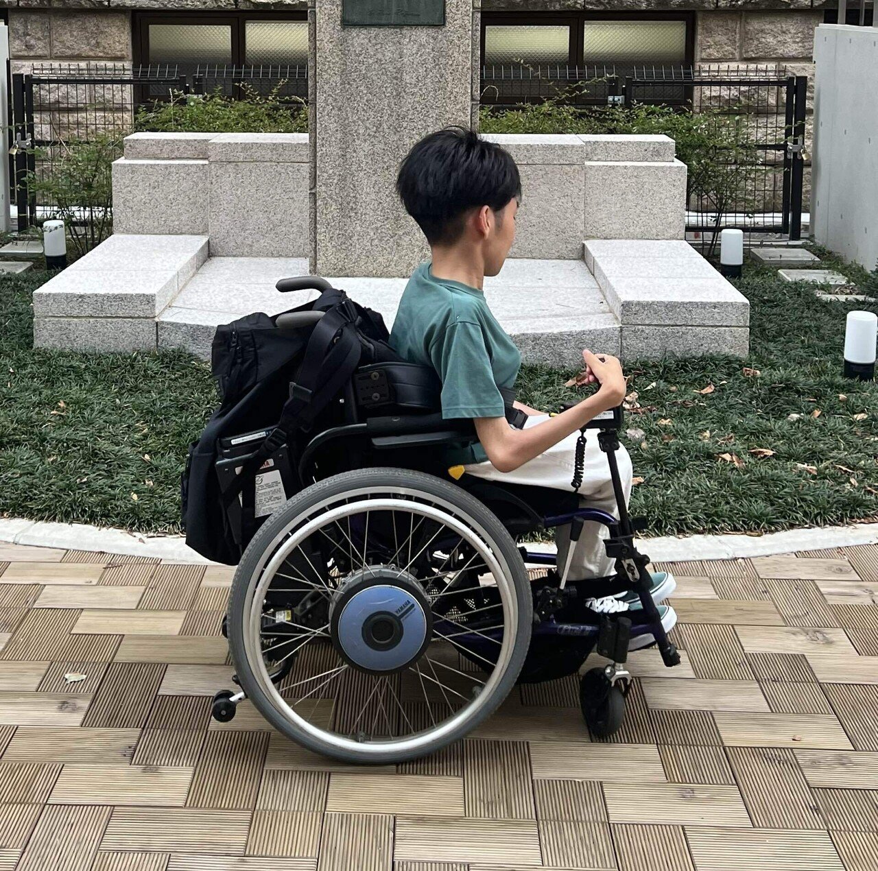 布ちゃん「お笑いサークルに入ってる時点で、人は全員面白いという考え