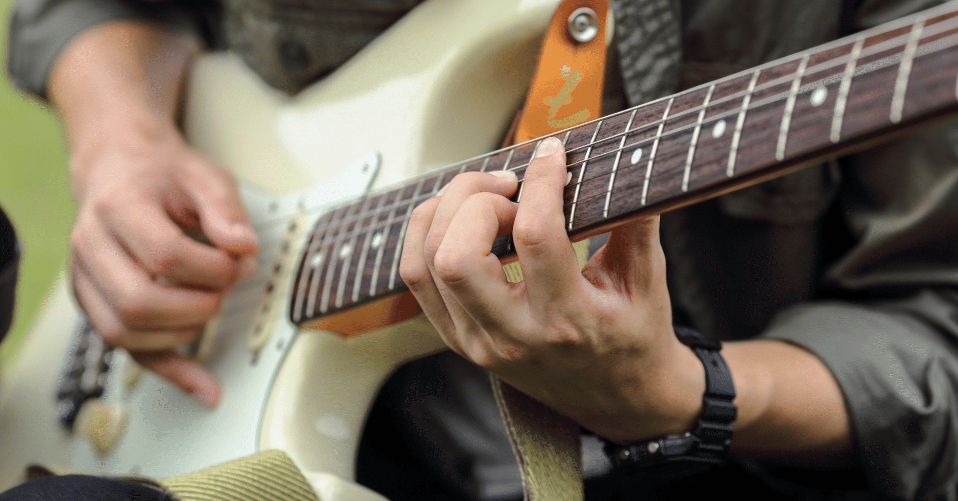 これからはじめるならSELDER セルダー エレキギター ストラト