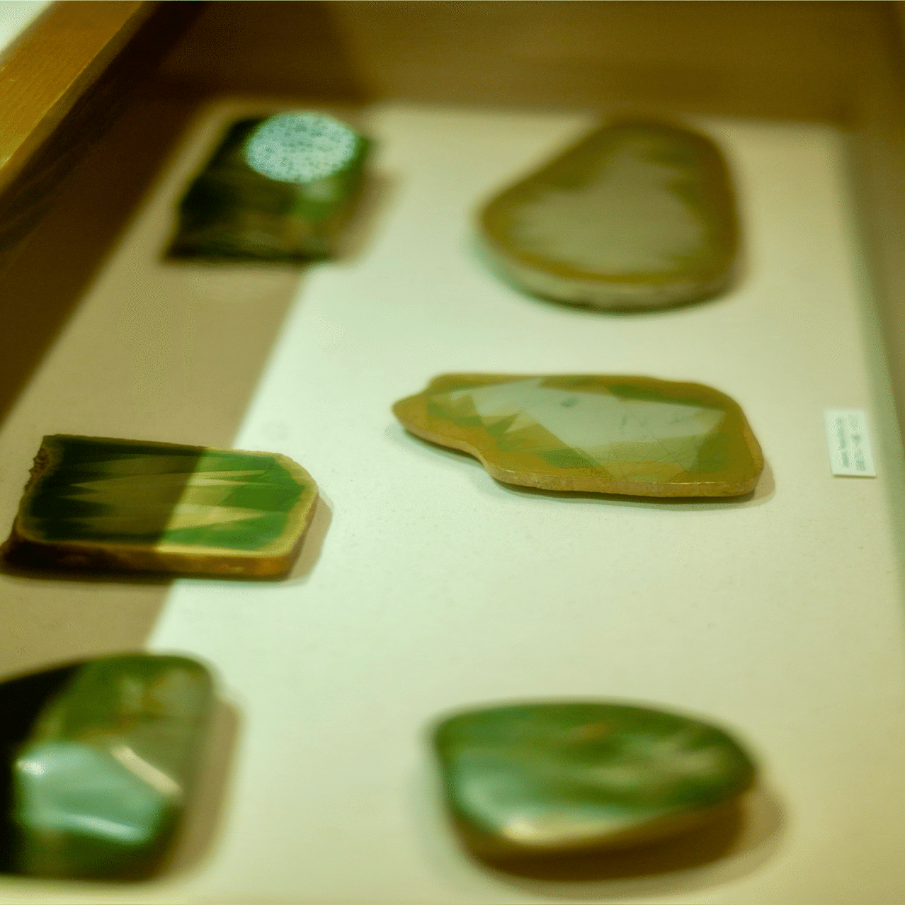 風景大理石 コタム・マーブル / カイヨワ 石が書く パエジナ アルノーの緑 京橋で美しい石を聴く｜kuno_yasuhiro