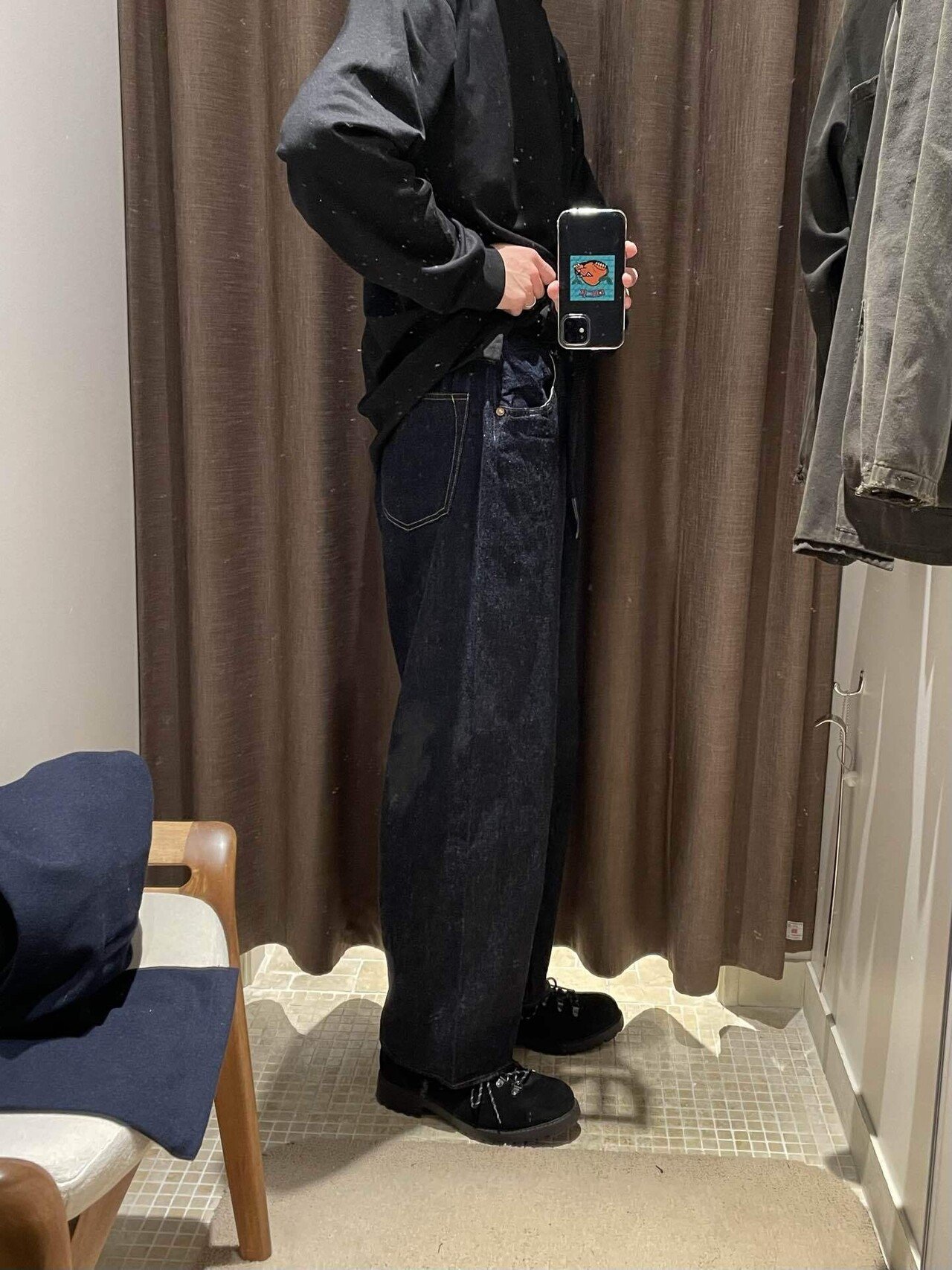 素人が深掘り】COMOLIのデニム5Pパンツ(NAVY)。モデルとなった 素人が深掘り】COMOLIのデニム5Pパンツ(NAVY)。モデルとなった